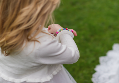 Děti na svatbě – jak říct hostům, že děti na svatbě nechcete?